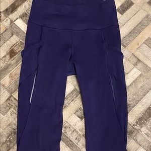 Lululemon Luxtreme mesh crops w/ side pockets sz4